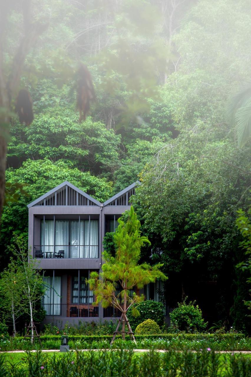 Flora Creek Chiang Mai Hotel Hang Dong Exterior photo